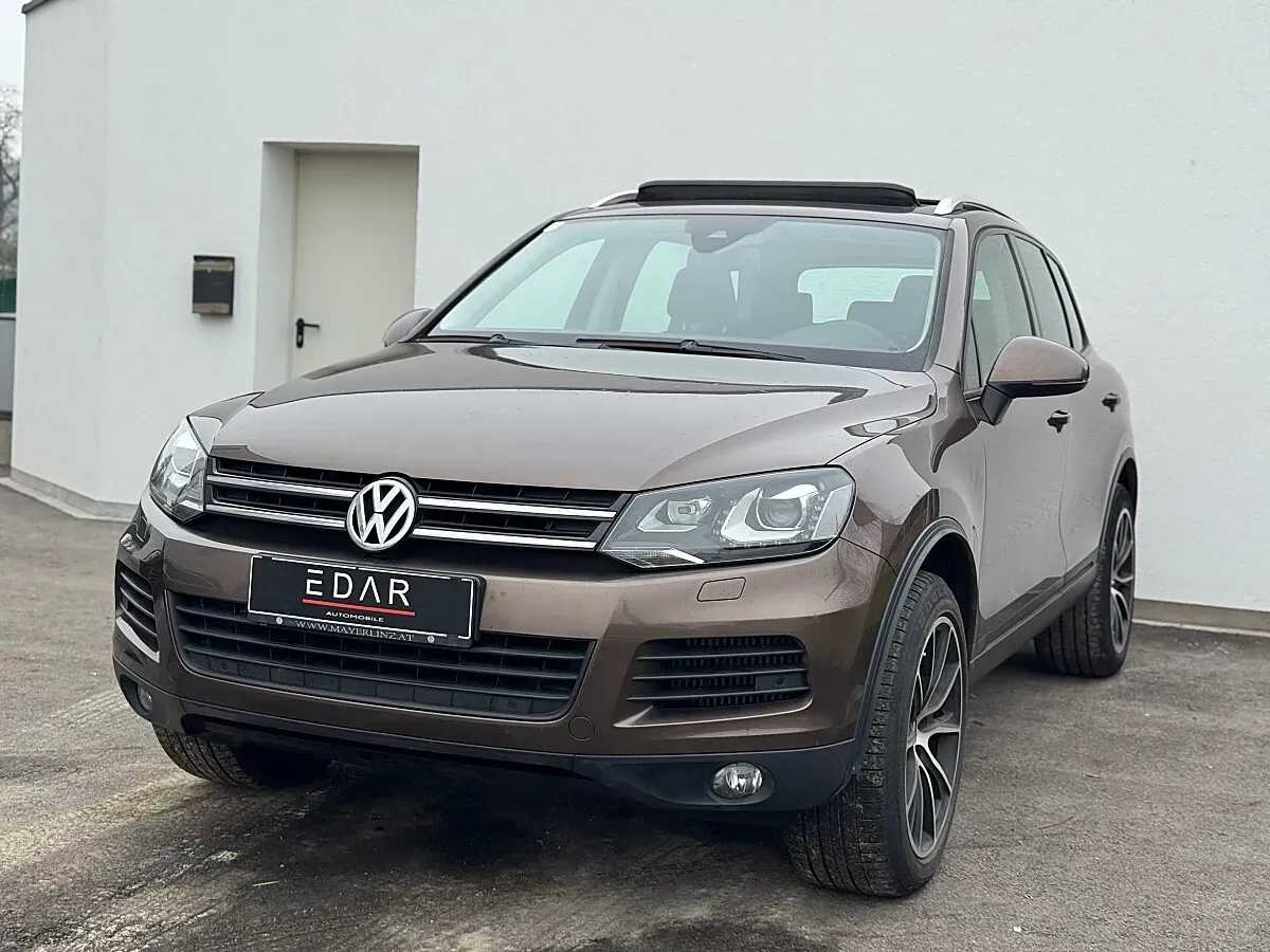 Volkswagen Touareg 2012 photo 2