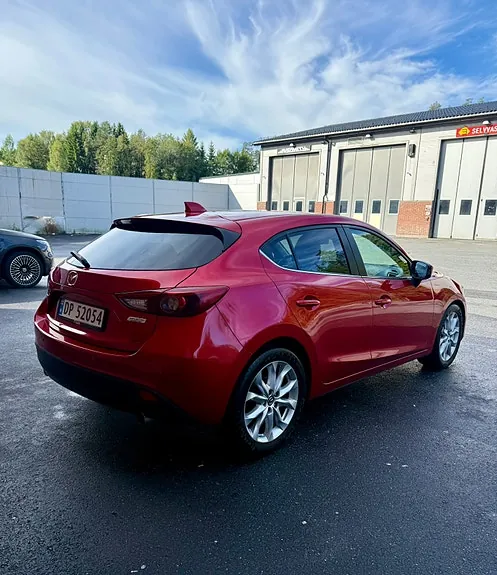 Mazda 3 2014 photo 3