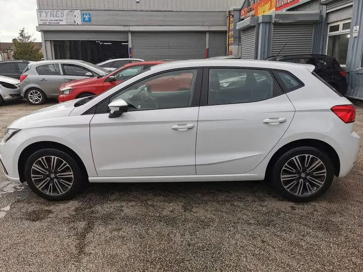 Seat Ibiza 2023 photo 4
