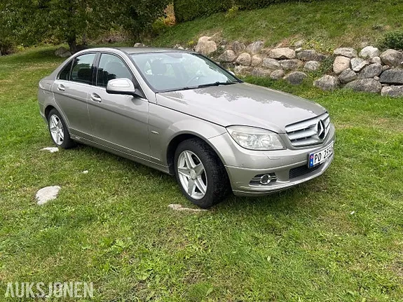 Mercedes-Benz C-Class 2007 photo 2