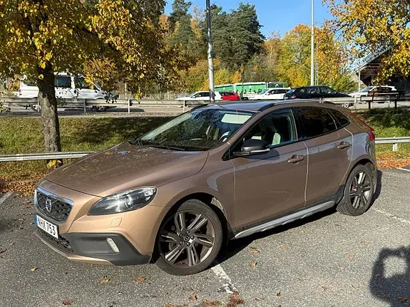 Volvo V40 Cross Country 2014 photo 5