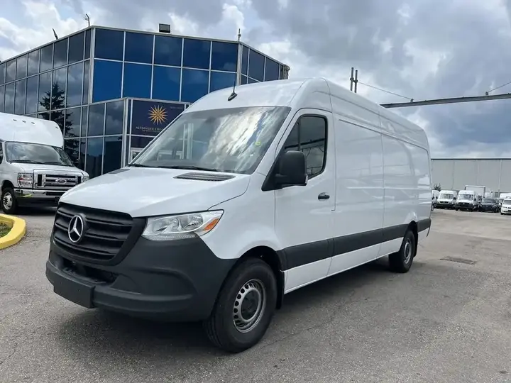 Mercedes-Benz Sprinter Van