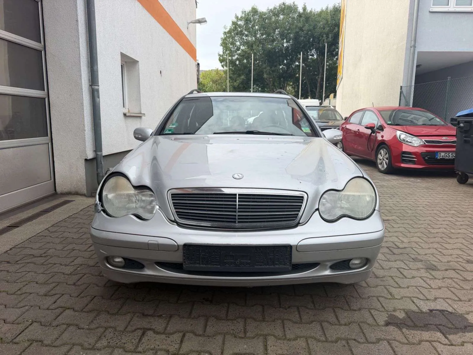 Mercedes-Benz C 180 2001 photo 2