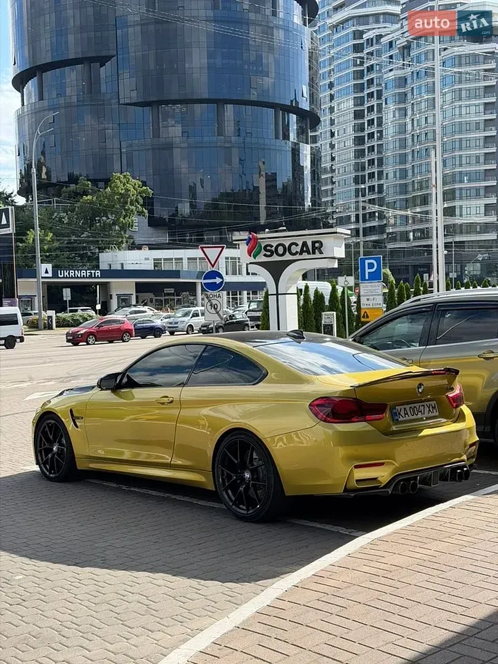 BMW M4 2014 photo 5