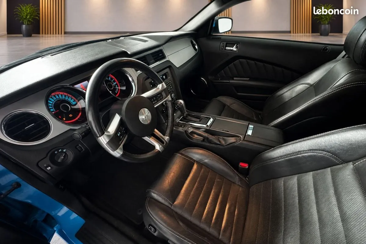 Ford Mustang 2012 photo 3