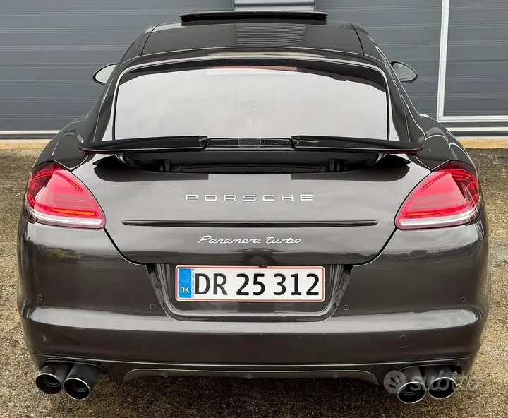 Porsche Panamera 2010 photo 3