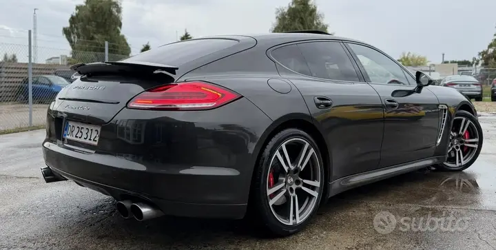 Porsche Panamera 2010 photo 4