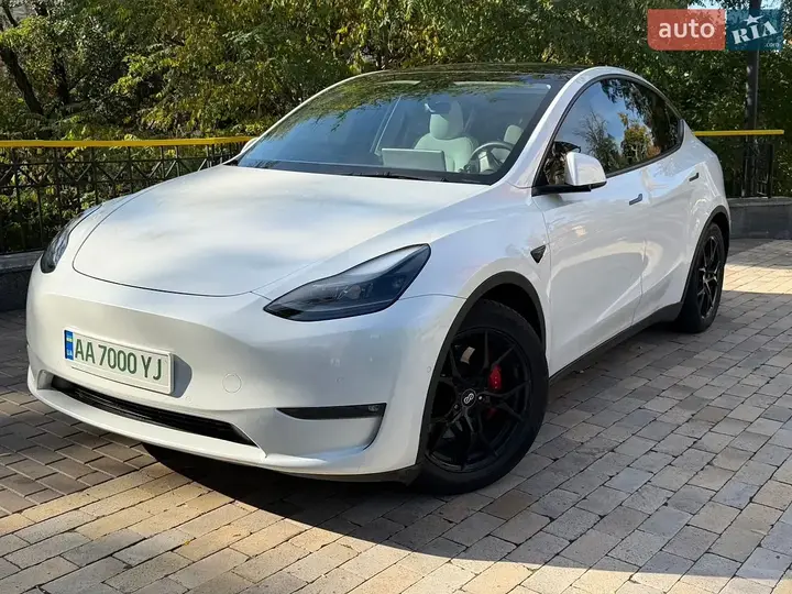 Tesla Model Y