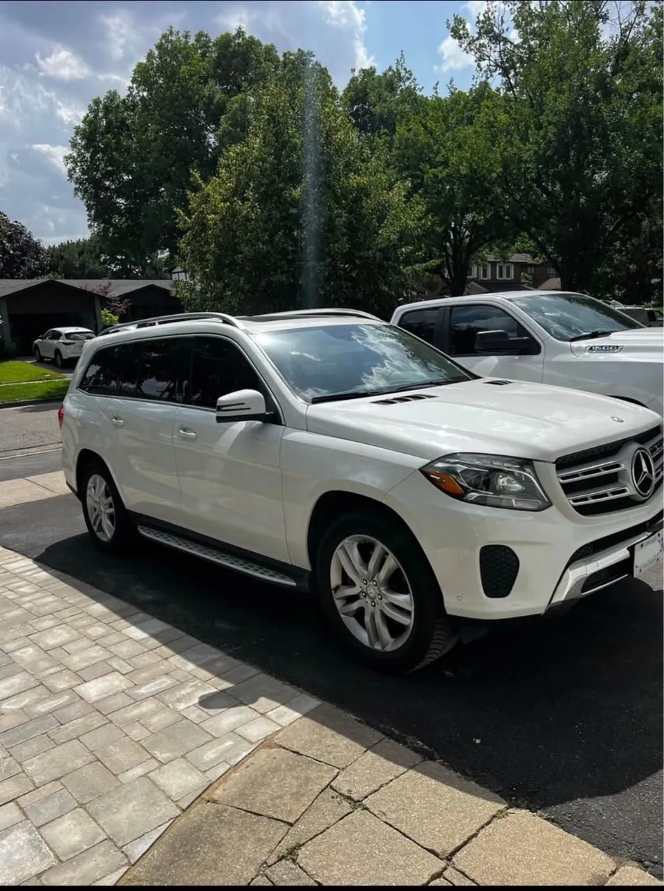Mercedes-Benz Gls 2017 photo 2