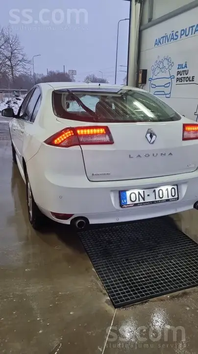 Renault Laguna