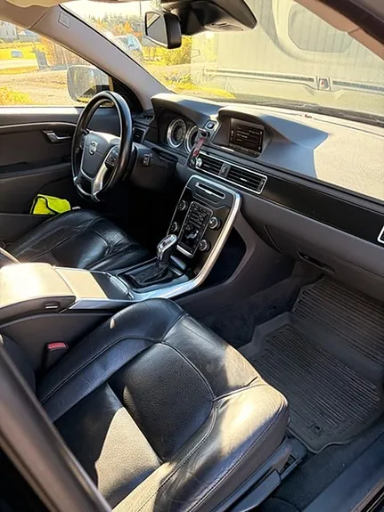 Volvo Xc70 2013 photo 2