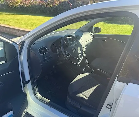 Volkswagen Polo 2015 photo 3