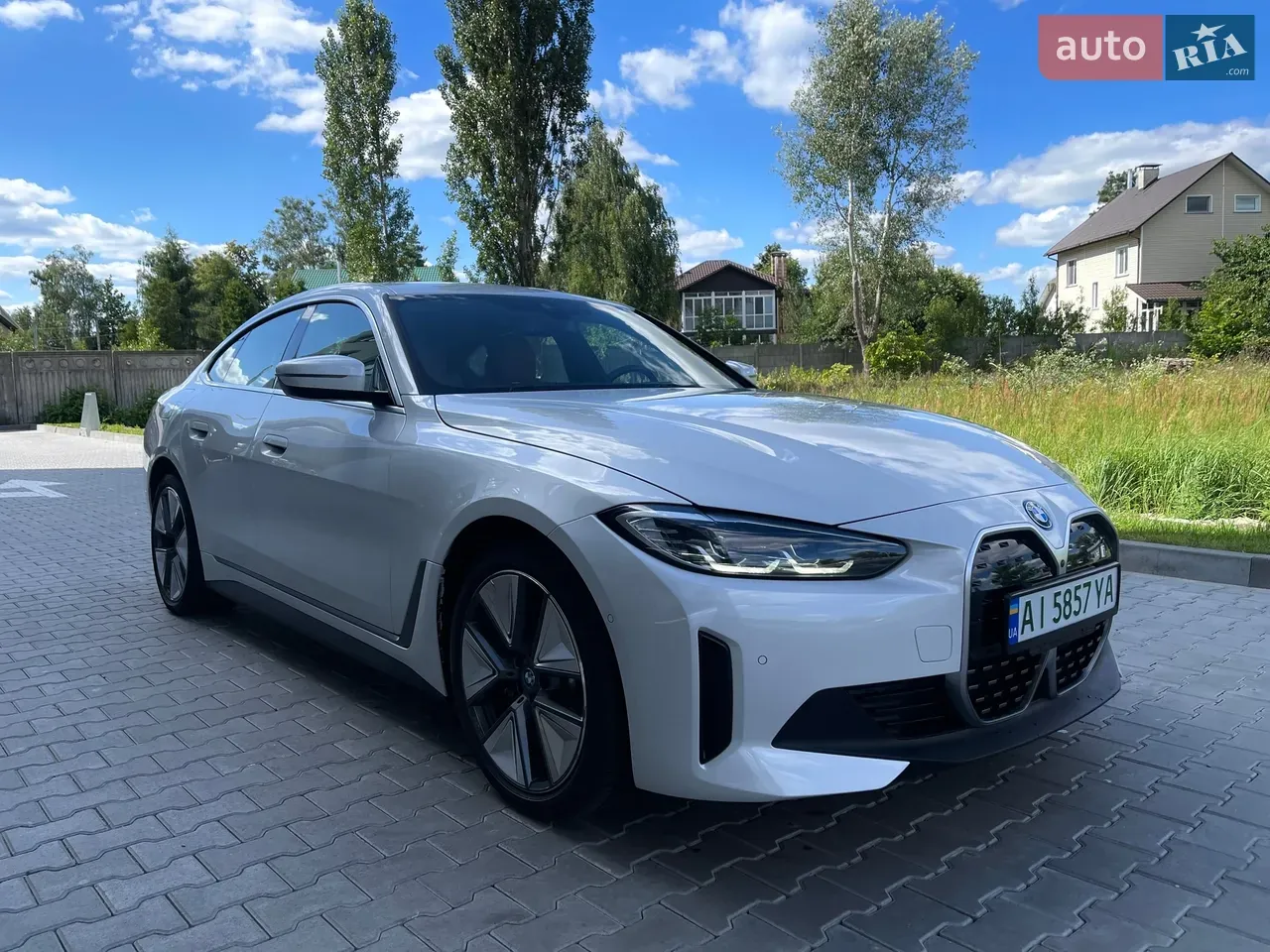 BMW I4 2022 photo 4