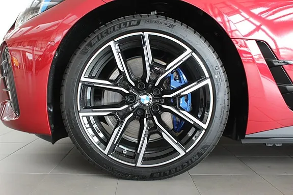 BMW I4 2025 photo 4