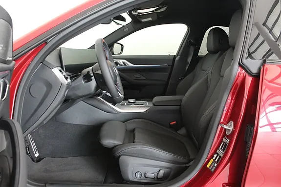 BMW I4 2025 photo 5