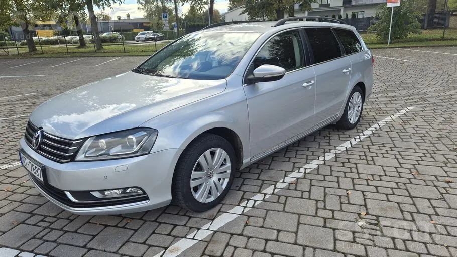Volkswagen Passat 2012 photo 5