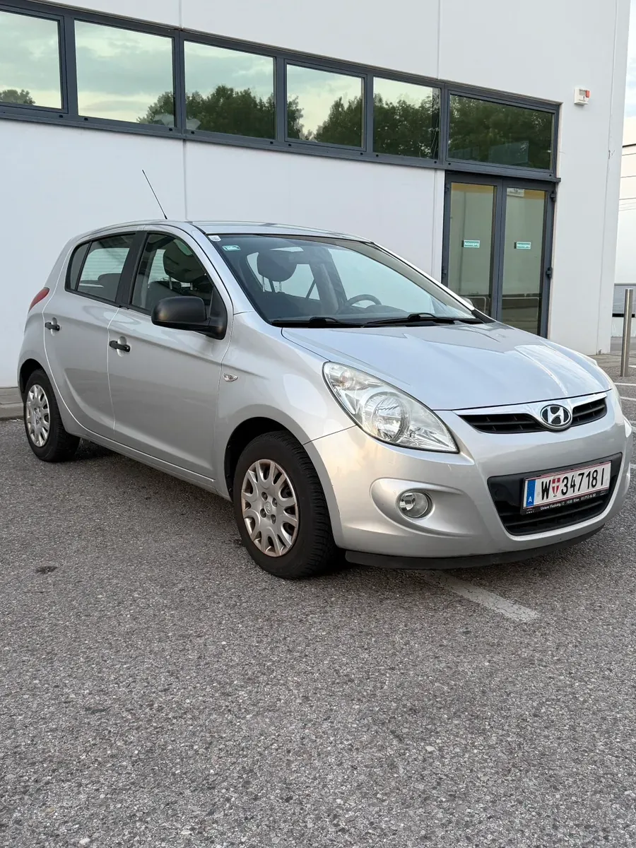 Hyundai I20 2012 photo 3