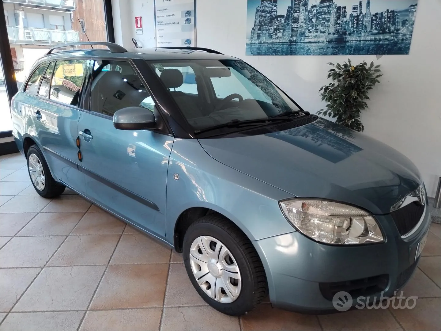 Skoda Fabia 2009 photo 2