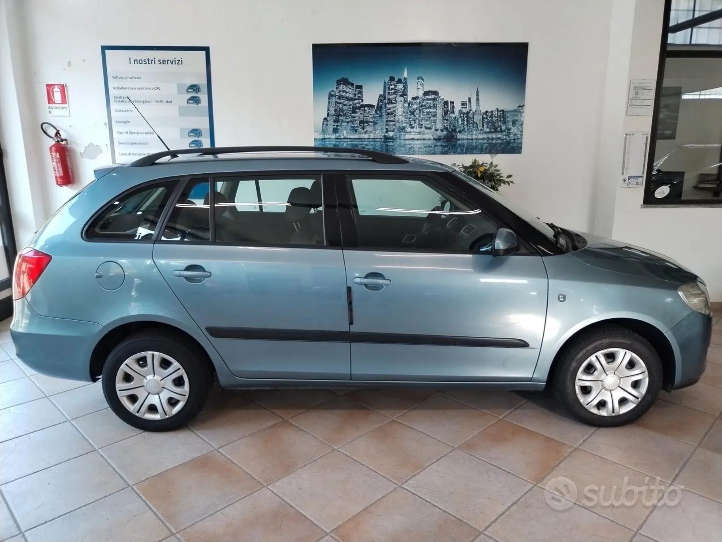Skoda Fabia 2009 photo 4