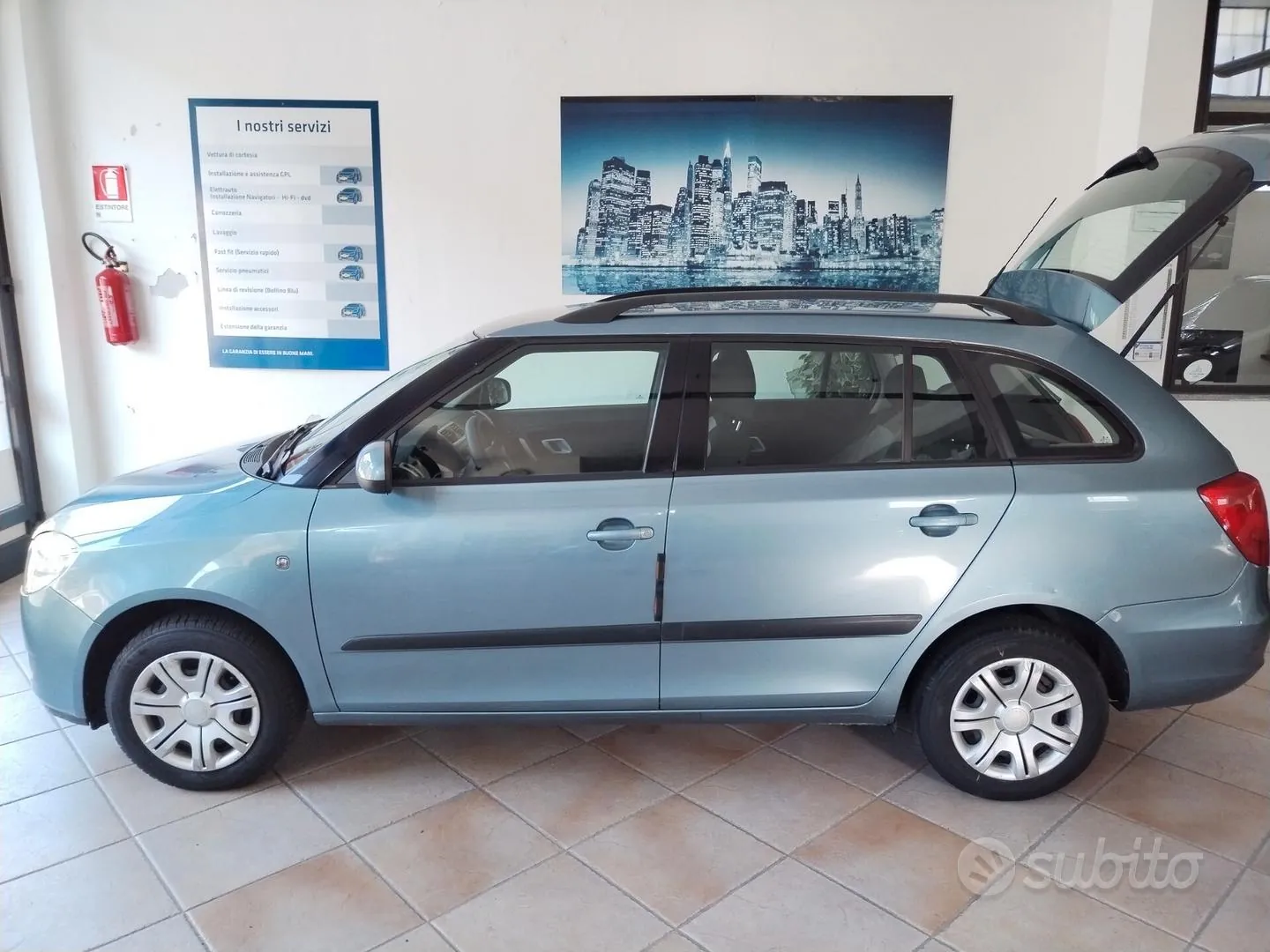 Skoda Fabia 2009 photo 5