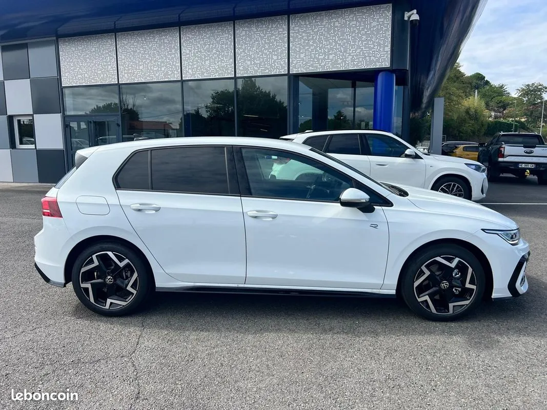 Volkswagen Golf 2026 photo 4