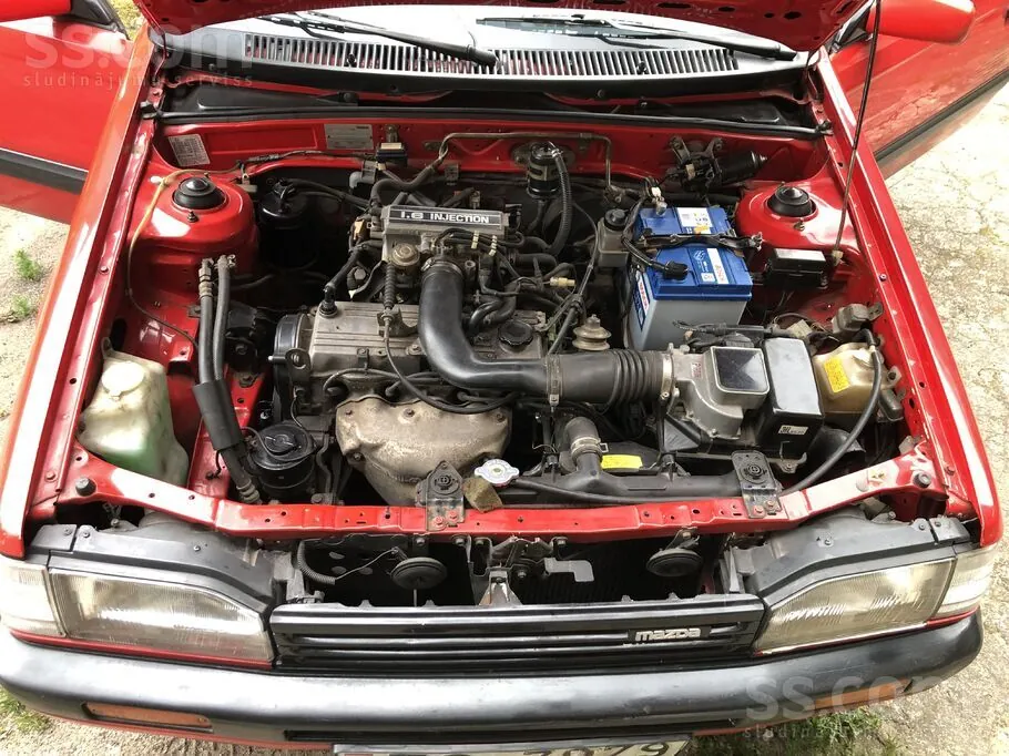 Mazda 323 1989 photo 3