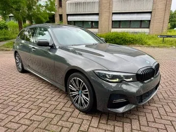 BMW 320E 2022 photo 2