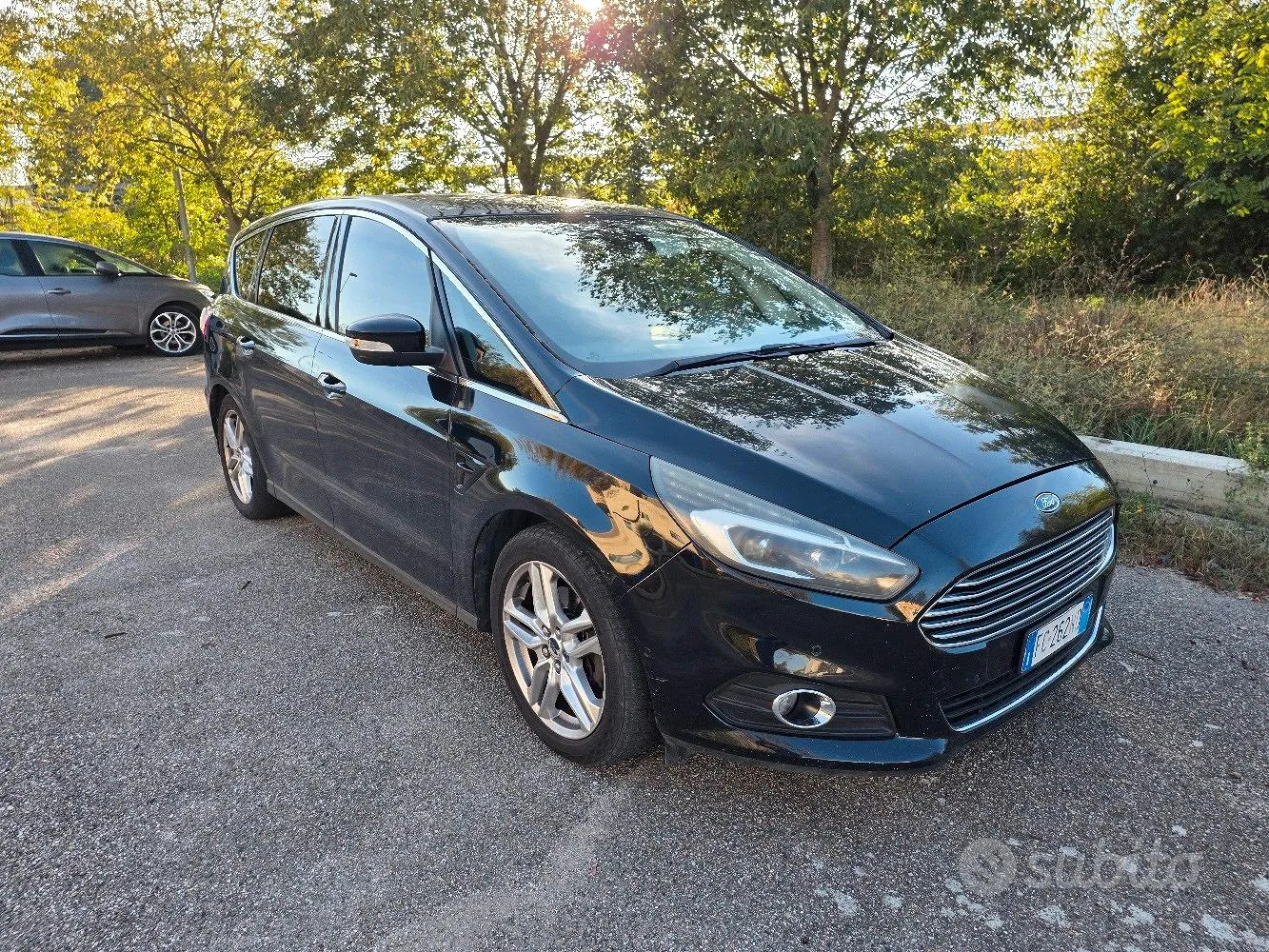 Ford S-Max 2016 photo 2