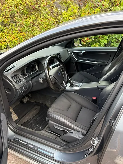 Volvo S60 Cross Country 2017 photo 5