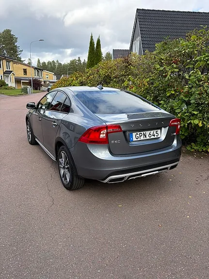Volvo S60 Cross Country 2017 photo 2