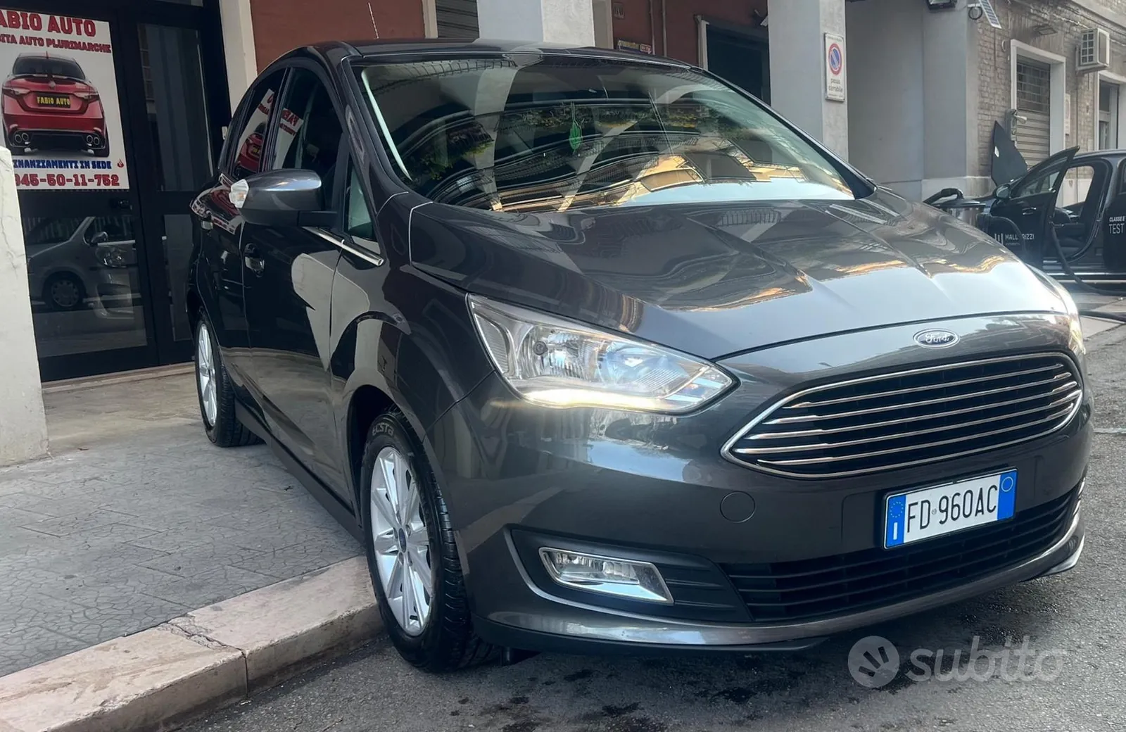 Ford C-Max 2016 photo 2