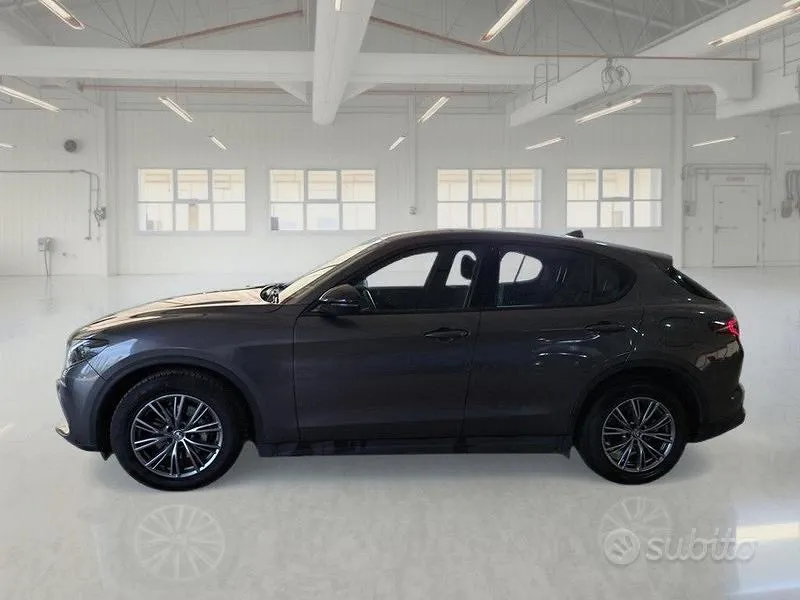 Alfa Romeo Stelvio 2023 photo 5