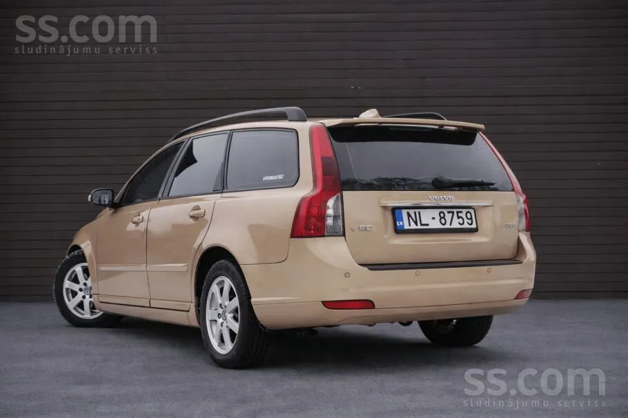 Volvo V50 2008 photo 4
