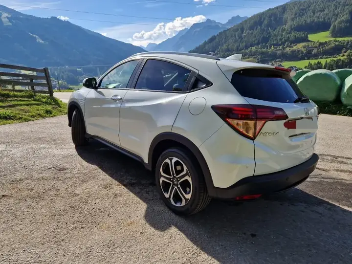 Honda Hr-V 2018 photo 2