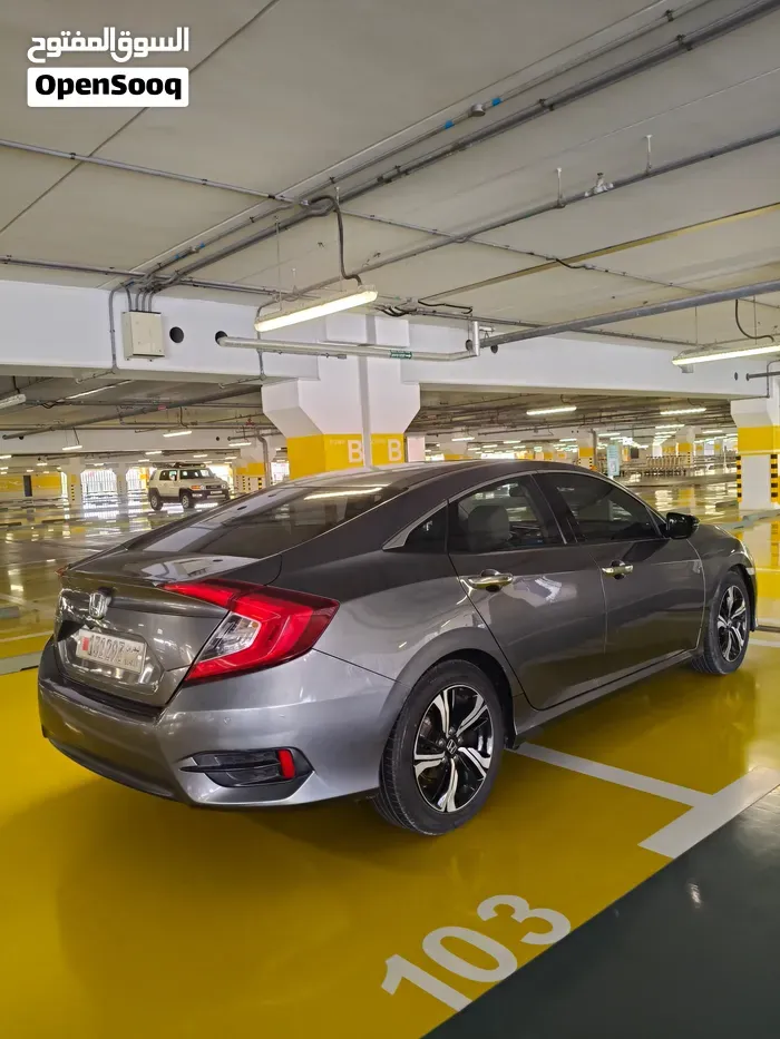Honda Civic 2019 photo 4