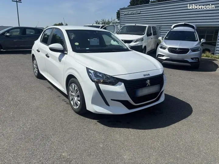 Peugeot 208