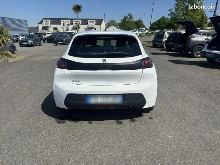 Peugeot 208 2021 photo 4