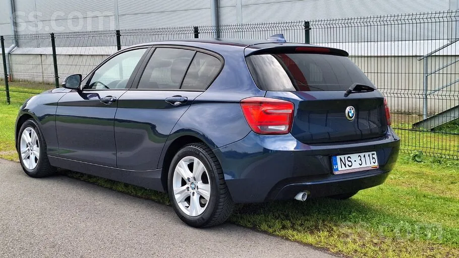 BMW 1 Series 2011 photo 4