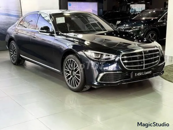 Mercedes-Benz S-Class 2025 photo 2