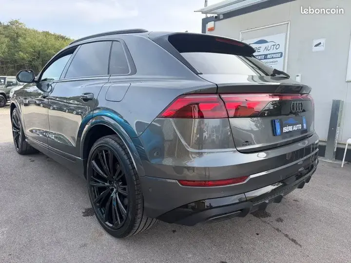 Audi Q8 2024 photo 2