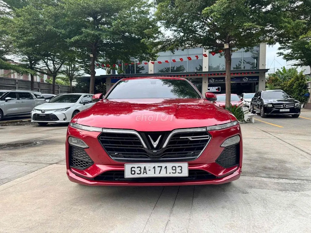 Vinfast Lux A2.0