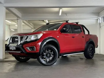 Nissan Navara 2017 photo 2