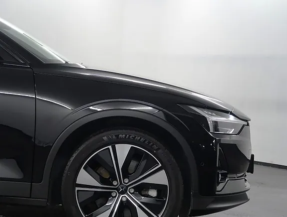 Polestar 2 2023 photo 2