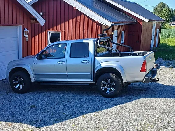 Isuzu D-Max