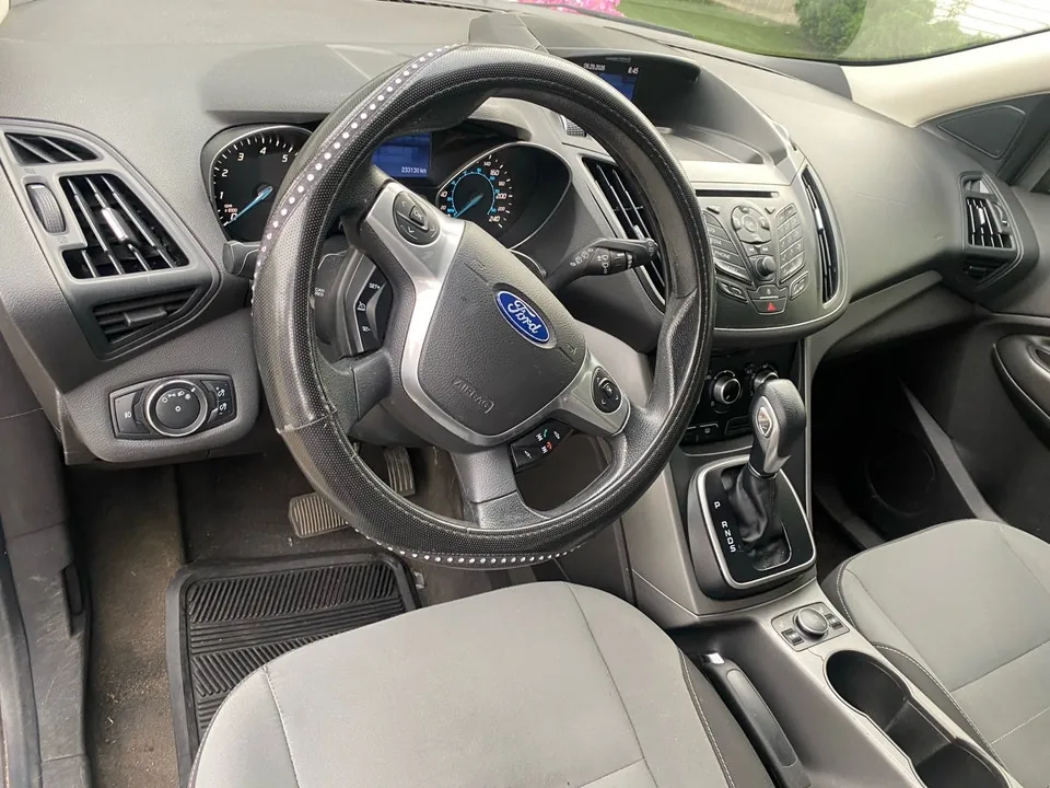 Ford Escape 2014 photo 3