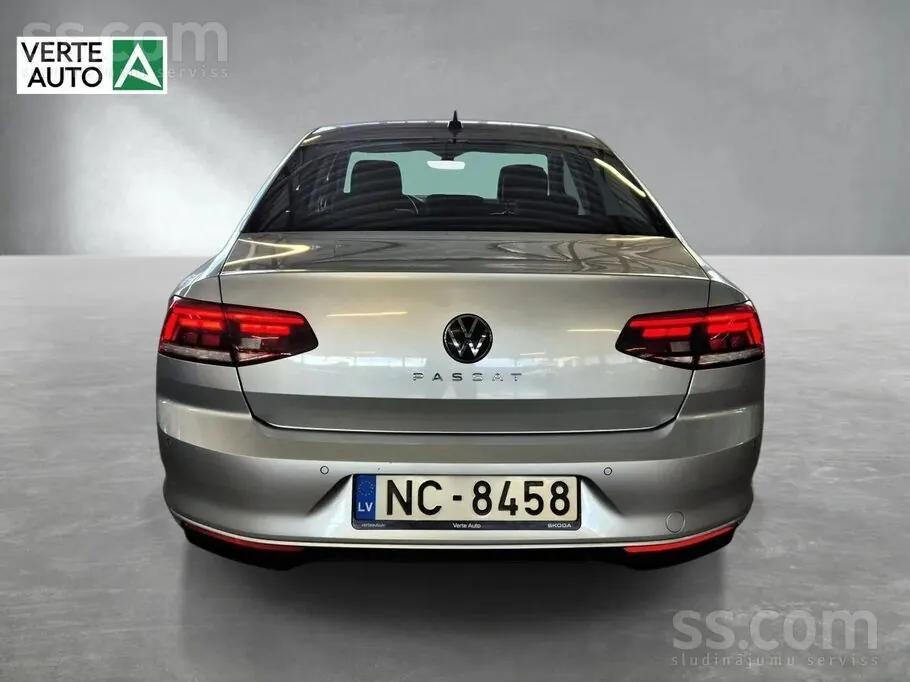 Volkswagen Passat 2022 photo 5