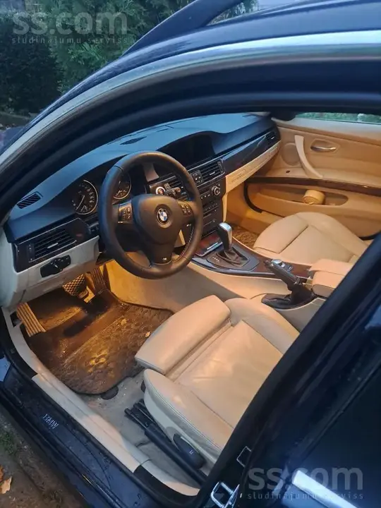 BMW 325 2007 photo 2