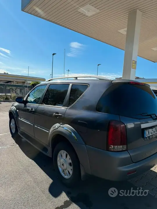 KG Mobility Rexton 2004 photo 3