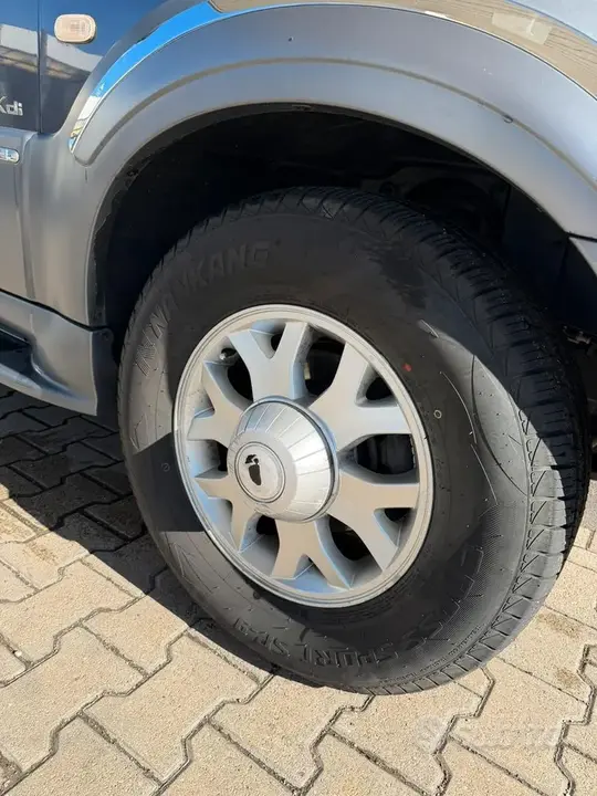 KG Mobility Rexton 2004 photo 4