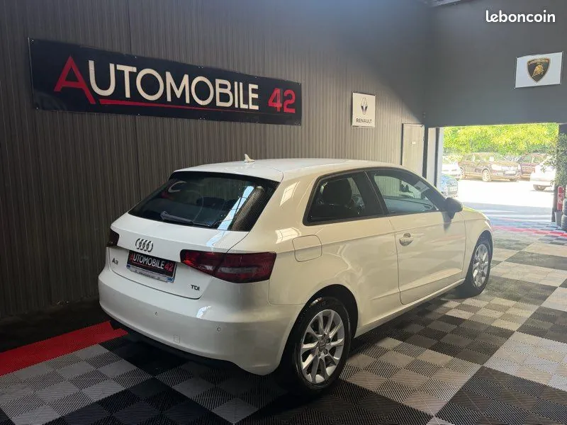 Audi A3 2013 photo 2